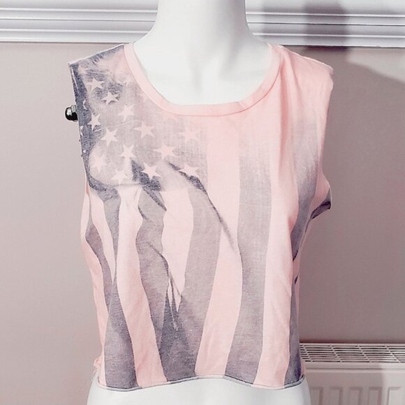 AMERICAN EAGLE OUTFITTERS- Semi- Cropped American flag Print Festival Muscle Tee - Picture 2 of 12
